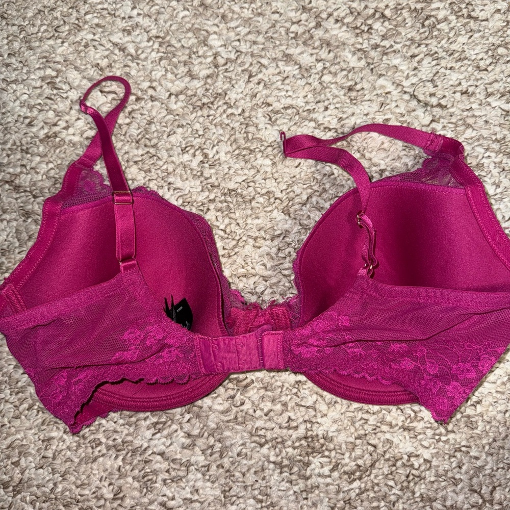 Natori Lightly Lined Bra- 34DDD - Picture 2 of 5